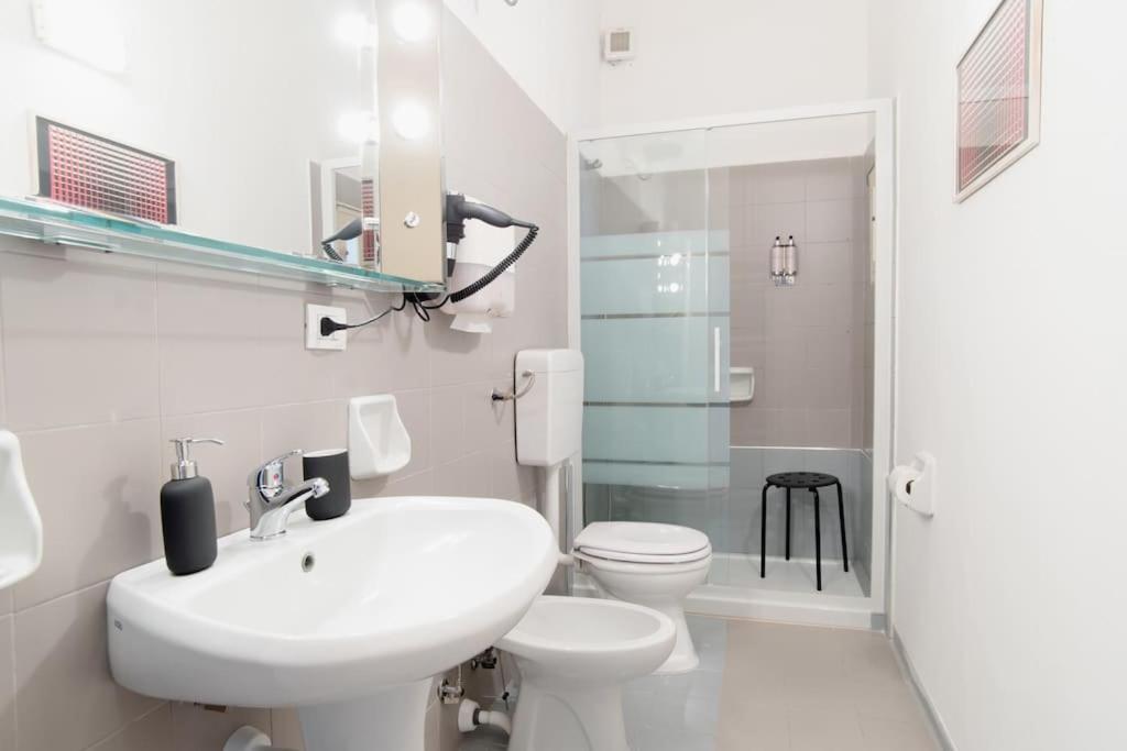 Petruzzelli Home Bari Bagian luar foto